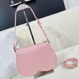 Tasarımcı Kadınlar eyer çanta omuz çantaları çanta moda hilal crossbody çanta kadınlar klasik mektup lüks alışveriş çok yönlü bagsy4