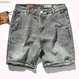 Men's Jeans 2021 Summer New American Vintage Denim Shorts Mens Fashion Capris Wash Old Cat Beard Mid Waist Straight Knee PantsL2404