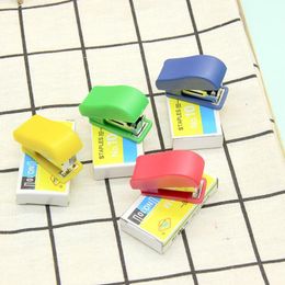 1pc Mini Stapler Set Portable Small Gift Stapler Children Students Cute Stationery Gifts Office Supplies (Random Colors)