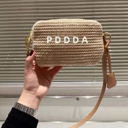 Designers super beautiful straw woven camera bag new popular Messenger bag single shoulder bag casual and versatile lightweight and practical size 20*12CM