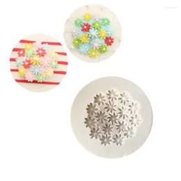 Baking Moulds Mould Easy To Clean Silicone Not Easily Deformed Round Kitchen Tools Three-dimensional Chrysanthemum