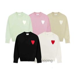 Unisex Designer Amis Men Womens Korean Fashion a Pattern Round Neck Knitwear Sweatshirts Brand Lover A-line Small Red Heart Sweater