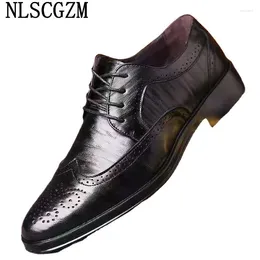 Dress Shoes Elegant Men Brogue Party For 2024 Italian Formal Leather Mens Sapato Social Masculino Chausure Homme