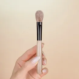 Makeup Brushes Qiaolianggong Brush Red Squirrel Hair Mixed With Goat Small Flat Powder Blusher Cowhorn Handle