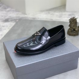 Итальянские удобные дизайнерские модельные туфли для мужчин, офисные мужские туфли из натуральной кожи, оксфорды, классические черные повседневные лоферы с острым носком, размер 38-45
