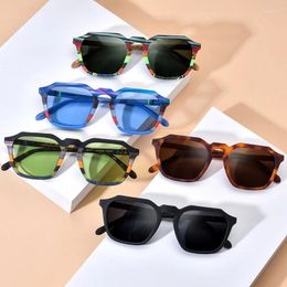 Güneş gözlüğü şık retro kare renkli gözlükler UV400 Erkekler ve kadınlar için buzlu polarize edilmiş Kişilik Niş Sürücüler Glas'ı Sürücü