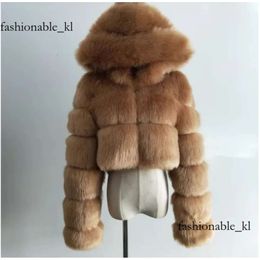 Coats Designer Clothing Women Furry Cropped Faux Fur Coat Crop Jackets Zipper Solid Color Womens Fluffy Top Coat Hooded Winter Jacket Pellicce Casaco De Pele 308