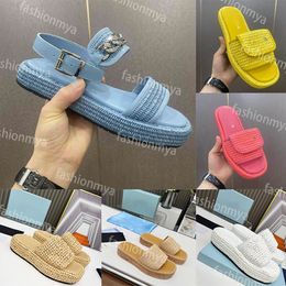 Luxury Designer Slipper Beach Flap Straw Slippers Crocheted Platform Slipper Sandals Womens Platform Slides Mules Woman Summer Sandals Metal Letters Outdoor