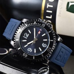 Rubber watch for men quartz superocean chronograph designer watches high quality classical designer watches black montre de luxe casual waterproof sb080