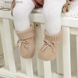 First Walkers First Walkers Born Girl Boy Boots Cotton Fashion Solid Warm Infant Baby Shoes Knitted Toddler Kid Slip-On Bed Handmade 0-18M Footwear L240402