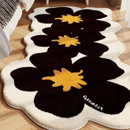 Carpets Irregular And Floral Carpet Thickened Winter Style Imitation Cashmere Bedroom Bedside Blanket Window Mat