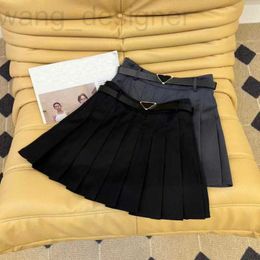 Skirts designer fashion luxury Womens Short Ball Gown Skirt Summer Girls Classic Pleated For Women Slim Denim Aline New Small Leather Dress Multiple Styles Siz F5RH
