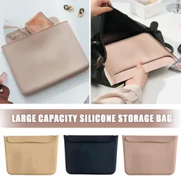 Storage Bags Cosmetic Bag Easy To Clean Magnetic Buckle Large Capacity Silicone Travel Makeup Pouch Home Supply