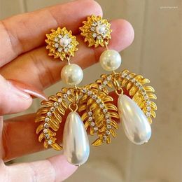 Dangle Earrings Gorgeous Atmospheric Antique Style Earring Teardrop-shaped Pearls Vintage Light Luxury