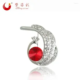 Brooches 2024 Trend Elegant Animal Pins Beautiful Peacock Broach For Women Red Crystal Rhinestone Broches X1614