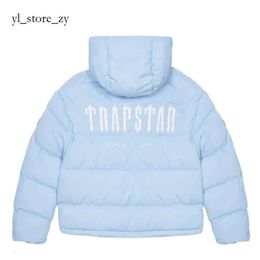 Trapstar Jacket Puffer Gradient Black Jacket Men Trapstar Jacke Embroidered Thermal Trapstar Winter Lightweight and Breathable Luxurious Coat Tops 1561