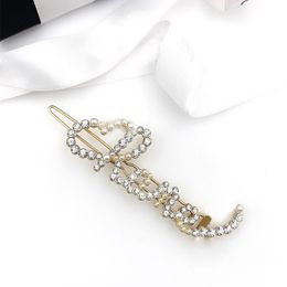 Women Hair Clip Luxury Designer Jewellery Hairpin Diamond Clips Pearl Letter Hair Clip Pins Headdress Metal Clips For Bride Headband225A