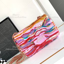 Pullar Flep Bag Tasarımcısı 20cm İşlemeli Crossbody Çantalar Tasarımcısı 10A Ayna Kaliteli Omuz Çantası Kadın Lüks Zincir Çantası Kutu C212