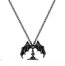 Queen Mother Demon Evil Titanium Black Wings Diamond Saturn Necklace Super Cool Punk Bat4270333