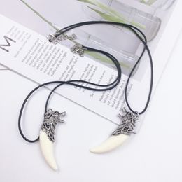 Fashion Mens Vintage White Black Wolf Tooth Pendant Alloy Necklace Man Necklaces Chain Leather Necklace Jewellery Wholesale