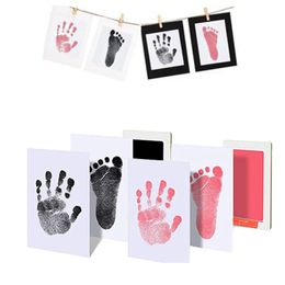 Safe Non-toxic Baby Footprint Handprint No Touch Skin No Ink Ink Pad Kit for Newborn Pet Dog Paw Print Souvenir Baby Care