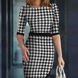 Designer women Basic Casual Dresses 2024 Autumn/Winter New Women's Wear New Winter New Unlimited Sexy Thousand Bird Grid Contrasting Print Commuter Skirt