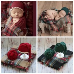 Photography 2020 New Arrival Newborn Photography Clothing Christmas 3pcs Set Hat+Wrap + Plaid Blanket Baby Photo Shoot Accessories Red Green