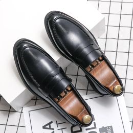 Slippers Classic Mens Comfortable Slip on British Style Shoes Male Casual Leather Shoes Men Wedding Dress Loafers Mens Lightweight