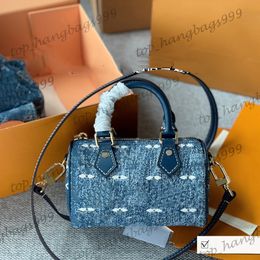 Womens Luxury Brand Blue Denim Old Flower Pillow Hand Bags Adjustable Leather Strap Crossbody Handbags Embroidery Letter Large Capacity Luggage 16X10CM