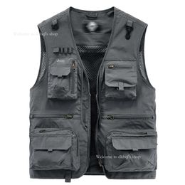 24 Fashion Designer Mens Vests Cool Outdoors Function Relaxation Fishing Exercise Vest Waistcoat Male Unisex Couple Woman Mans Jacket Sleeveless Jee summer Spring