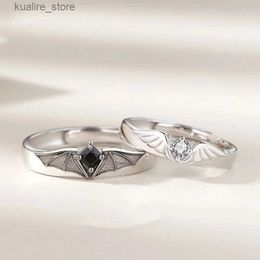 Cluster Rings Luxury Crystal Angel Demon Couple Rings for Women Men Romantic Fashion Wings Design Adjustable Engagement Ring Wedding Jewellery L240402