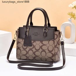 Handbag Designer Classic Discount Styles Boston Bag New Womens Handbag Fashion One Shoulder Bag Trend