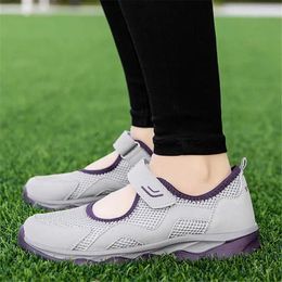 Casual Shoes Round Tip Slip On Orange Basketball Flats Badminton Sneakers Women's Home Boots Sports Sneekers Different Teniss