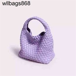 Handbag Bottegvenetass Bag Handbag Designer Bucket 2024 Fashion Hand-held Small Foreign Style Versatile Crowd Arco Womens Mother Shoulder Crossbody