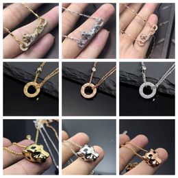 Luxury Designer high quality necklace heart necklace Pendant Necklaces Women 18K Gold Letter Necklace Luxury Design Jewellery Hypoallergenic gifts Accessories