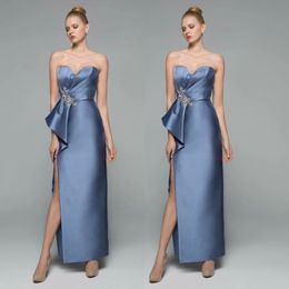 Elegante lange blaue Satin -Mutter der Braut Kleider mit Schlitzscheide Schatz Hals Godmutter Kleider formelle Partykleid bodenlange für Frauen