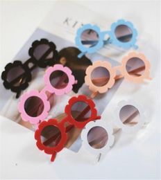 Sunglasses Cute Kids Flowers Candy Colour Boys Girls Children Sunglasses Summer Fashion Sunglasses Glasses Beach Toy4571418