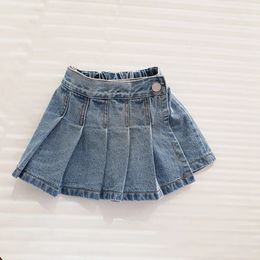 Sommarflickor denim shorts baby kjolar med horts barn falska kjol barn botten mode veckade ruched jeans flickor pantskirt 240325