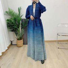 Women's Jackets Women Trench Miyake Pleated Fashion Gradient Batwing Sleeve Loose Large Size Long Female Coat Belt Robe