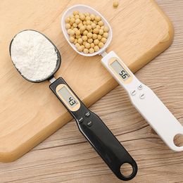 500g01g Portable LCD Digital Kitchen Scale Measuring Spoon Coffee Sugar Gramme Electronic Weight Volumn Food 240325