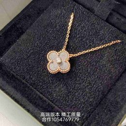 High end designer necklace Original 1:1 Golden High Edition Clover Necklace for Women High Order Christmas Silver Shining Stone with Diamond Single Flower Necklace