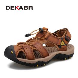 Sandalen Dekabr Herren Outdoor Trekking Sandalen Sommer atmungsaktives flach leuchtendem Strandschuhe echte Leder Luxus Männer Sandalen Sandalen