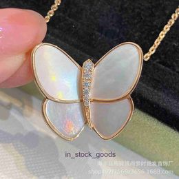High end designer necklace vancleff High Edition Big Butterfly Necklace Female Plated 18k Rose Gold Lock Bone Chain White Fritillaria Grey Fritillaria Original 1:1
