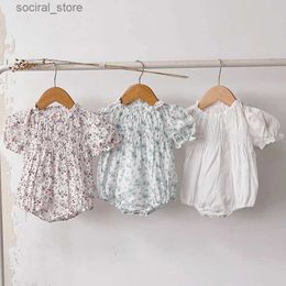 Rompers Baby Girl Bodysuits Toddler Baby Girl Clothes Puff Sleeve Cotton Flower Printing Summer Infant Baby Girls Jumpsuit Korean Style L240402