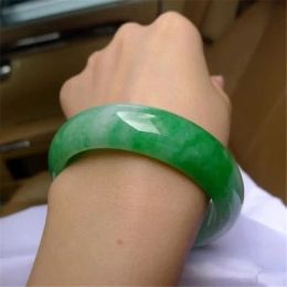 Bangles Natural Burmese Jade Green Bangle Elegant Princess Jewelry Best Bracelet