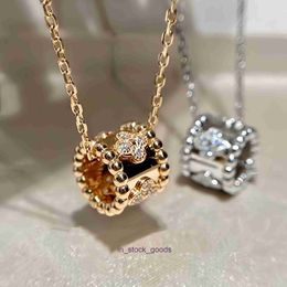 High end designer necklace 1:1 High version vanclef honeycomb small waist kaleidoscope necklace for women 18K clover full diamond collarbone chain as a couple gift