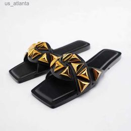 Slippers TRAF Geometric Metal Plat For Women 2024 Summer Square Sole Open Toe Slipper Fashion Casual Plated Shoes Outdoor H240403UORT