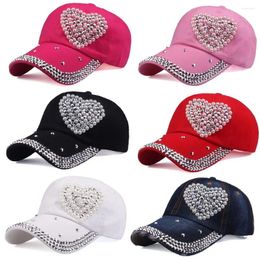 Berets Rhinestones Studded Baseball Caps Hip Hop Pearl Heart Shaped Cap Sunshade Adjustable Snapback Hat Women Man