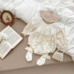 Rompers 2023 Autumn New Baby Girl Floral Bodysuit Cotton Newborn Toddler Long Sleeve Lace Collar Jumpsuit For Infant Girl Clothes 0-24M L240402