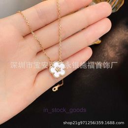 High end designer necklace V Gold High Version vanclef Personalized Design Sense White Fritillaria Plum Blossom Necklace Female Flower Collar Chain Original 1to1